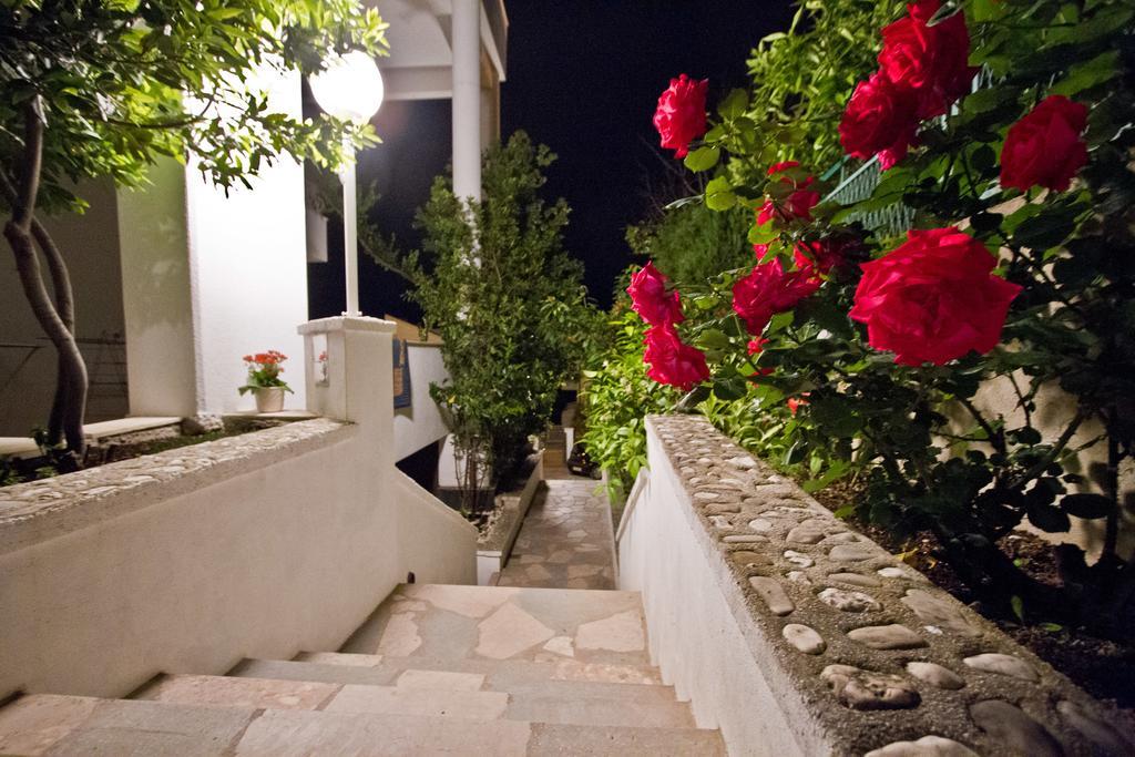 Villa Gg Podstrana Bagian luar foto