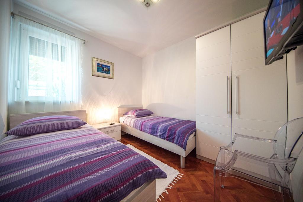 Villa Gg Podstrana Bagian luar foto